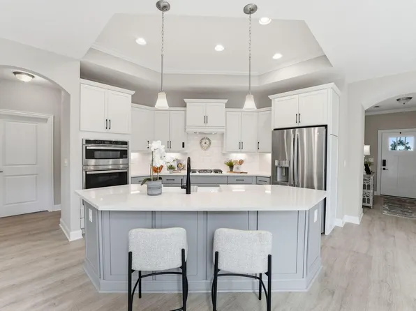 219 Restoration Dr, Delaware, OH 43015