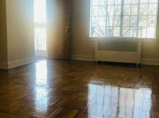 24-04 33rd St #A1, Astoria, NY 11102