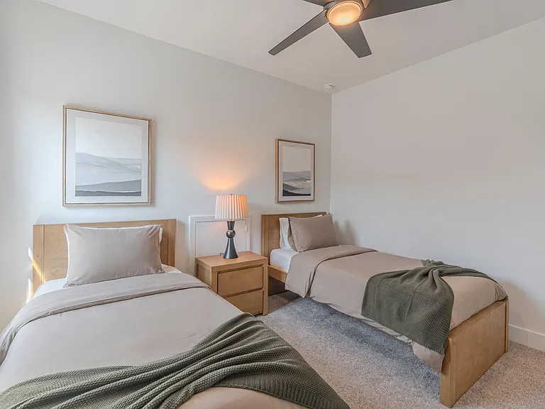 7142 Carriage Light Dr — Photo 45