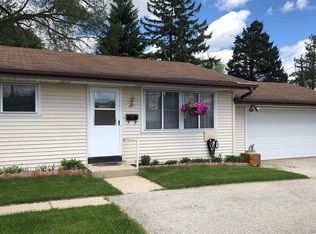 482 Orchard Ave, Waukesha, WI 53188