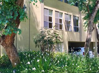 145 N Almont Dr APT 6, Beverly Hills, CA 90211
