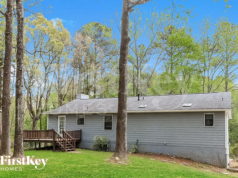 335 Lost Meadows Dr — Photo 14