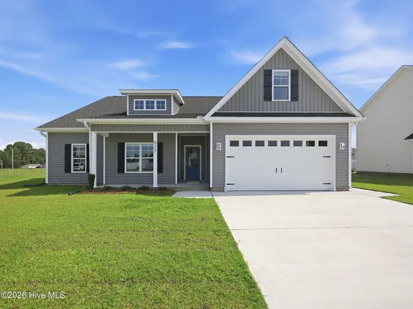 823 Mulligan Drive, Ayden, NC 28513