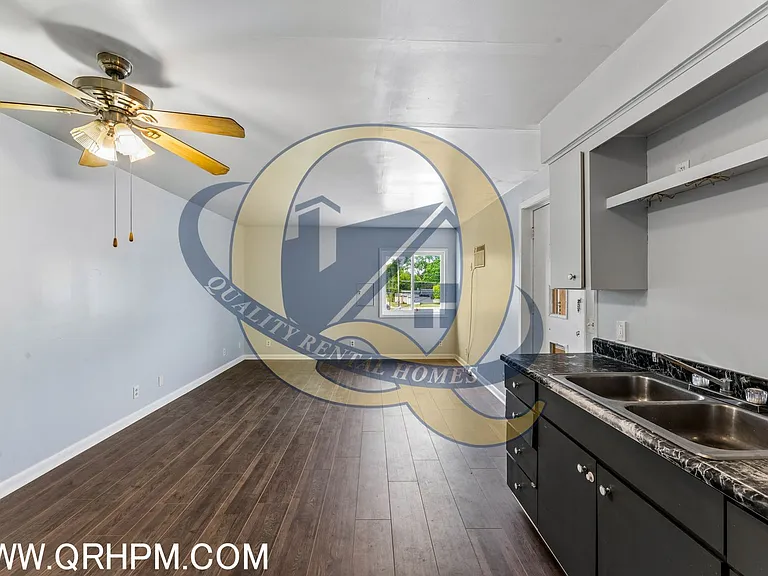 111 N Shiawassee St — Photo 7
