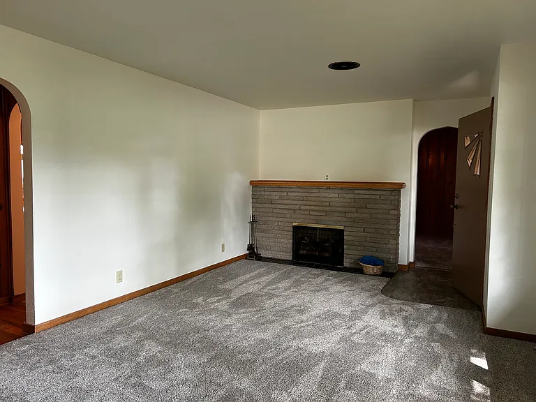 1301 N 10th St — Photo 11
