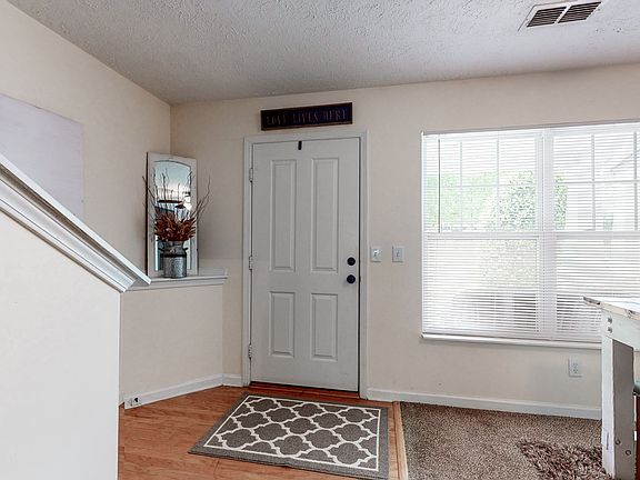 3rd image of 478 Flintlock Ct