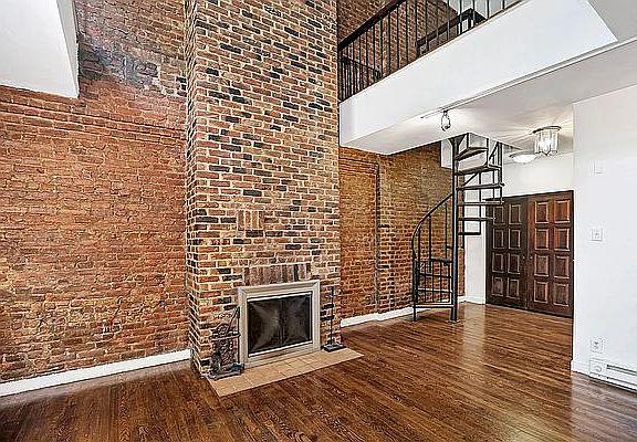 4th image of 316 E 77th St APT 2A