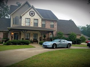 345 Bobwhite Dr, Lufkin, TX 75904