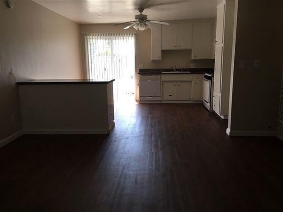 2nd image of 1084 Bonita St