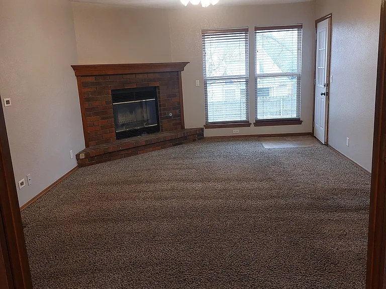 8740 S College Ave — Photo 11