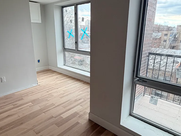 7542 Grand Central Pkwy N #6A — Photo 5