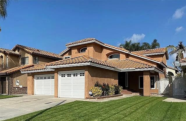 1st image of 2925 Griffin Cir