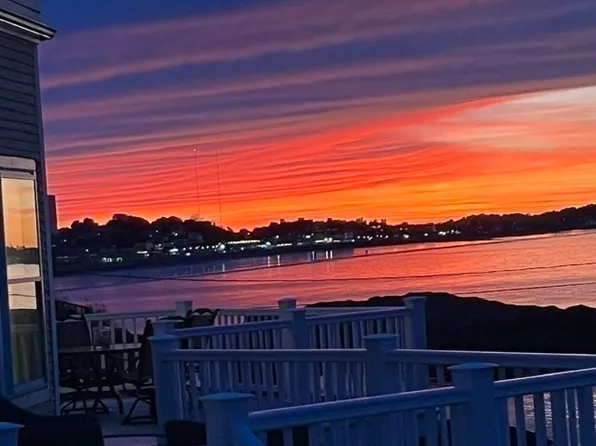 48 Valley Beach Ave APT 3, Hull, MA 02045
