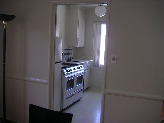 5th image of 1027 S Corning St #3