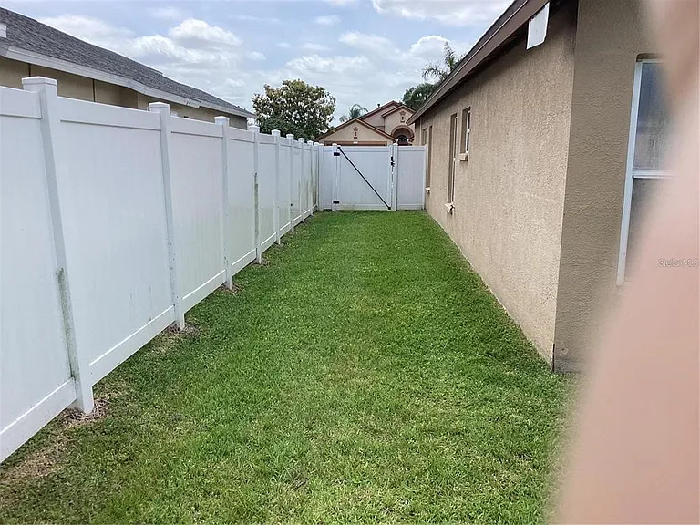 29647 Fog Hollow Dr — Photo 22
