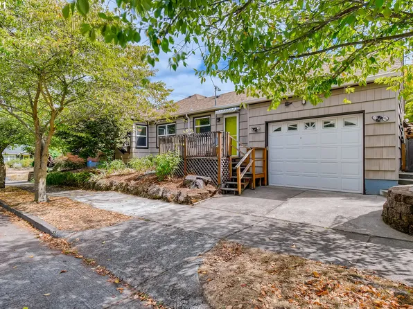 1706 NE Ainsworth St, Portland, OR 97211