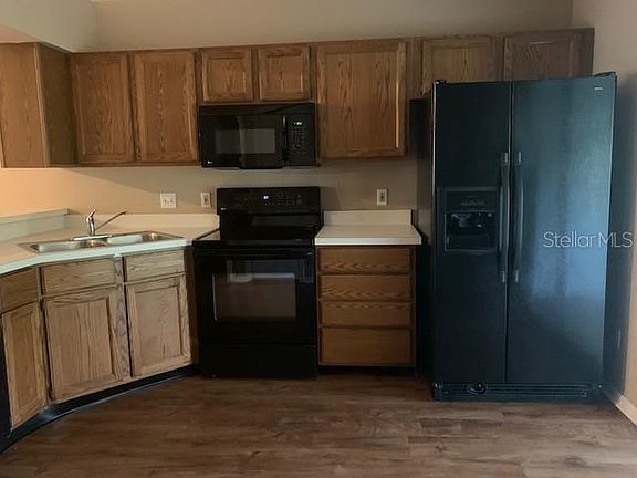 3rd image of 125 Reserve 205 Cir