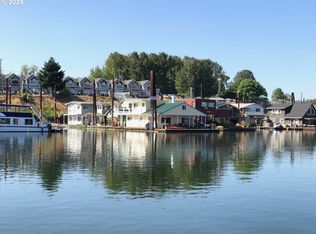 415 N Bridgeton Rd #A, Portland, OR