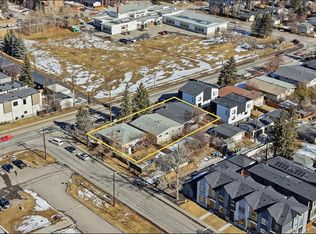 2139 & 2141 N 50th Ave SW, Calgary, AB T2T2W4