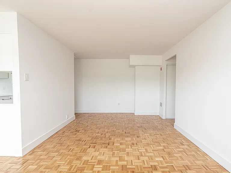 265 Russell Hill Rd #50013B-702 — Photo 4