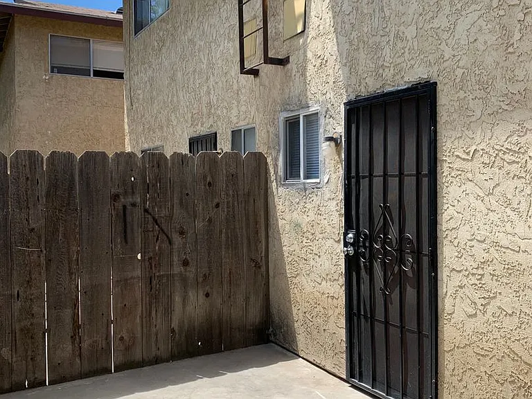 Micheli Court Apartments — Photo 19