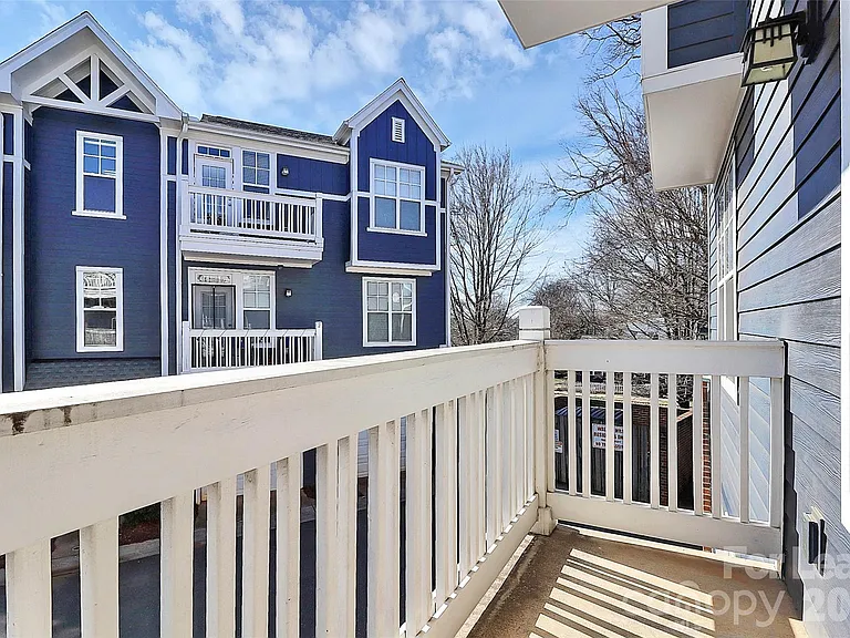 1654 Walnut View Dr — Photo 18