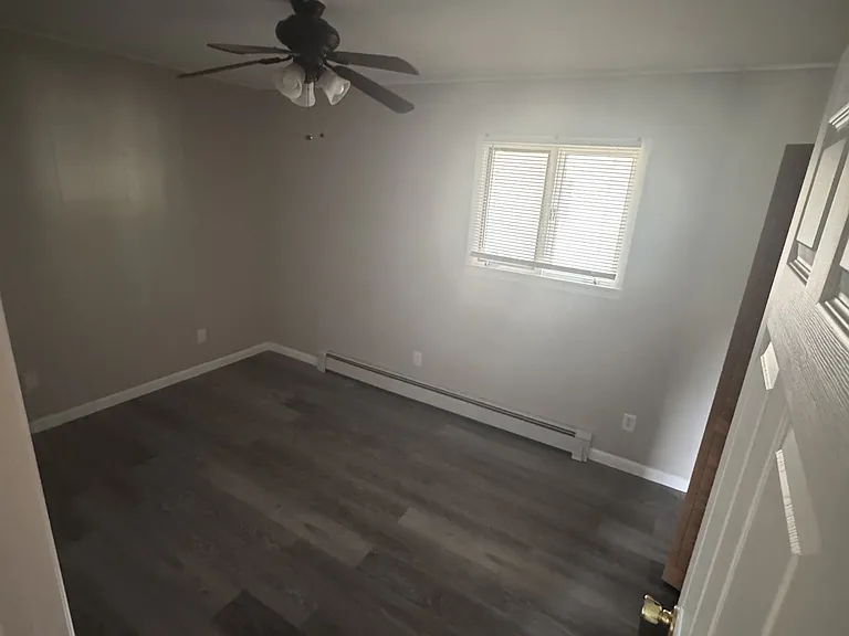 114 N Chase St — Photo 9