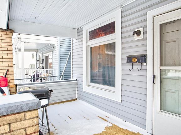 2nd image of 1624 6th Ave