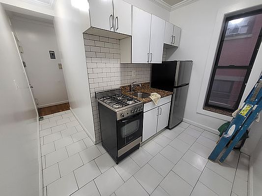 2nd image of 319 E 108th St #4B