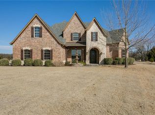 8399 Maplewood Dr, Terrell, TX 75160