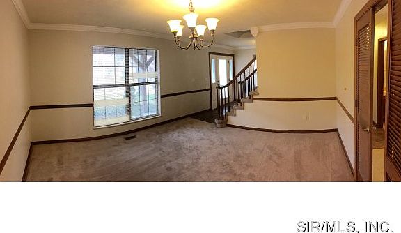 5th image of 1010 Ramblewood Dr