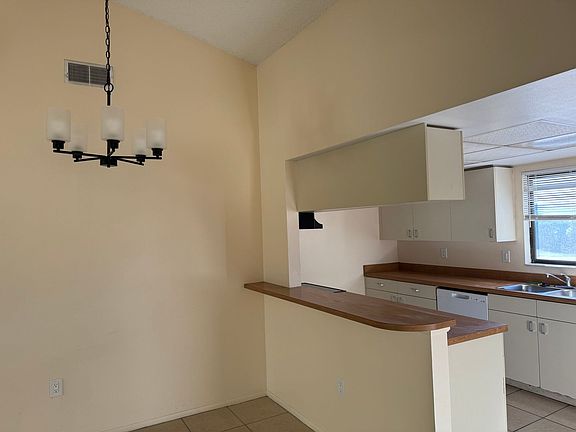 3rd image of 853 Mecca Dr APT D