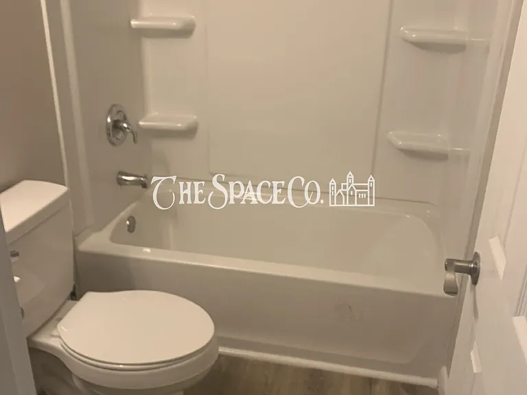 1118 Gunn Ave #B — Photo 6