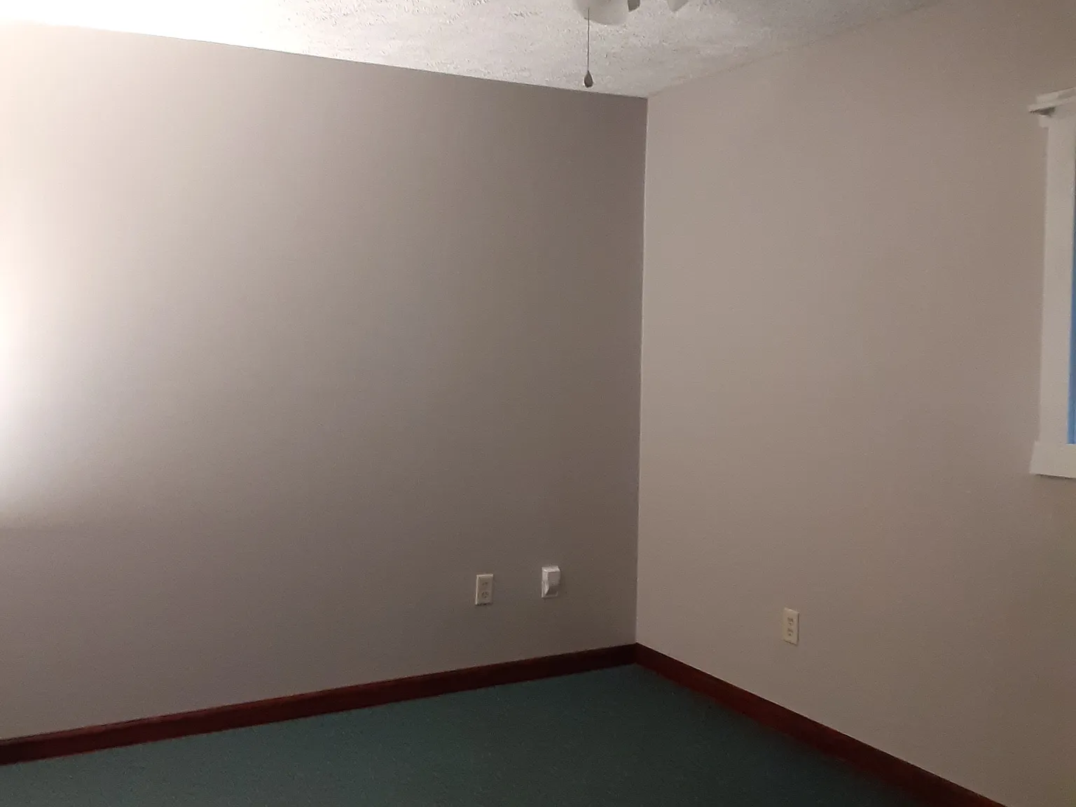 2 bed, 950 sqft, $1,250 — Photo 2