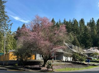14204 SE 52nd Pl, Bellevue, WA 98006