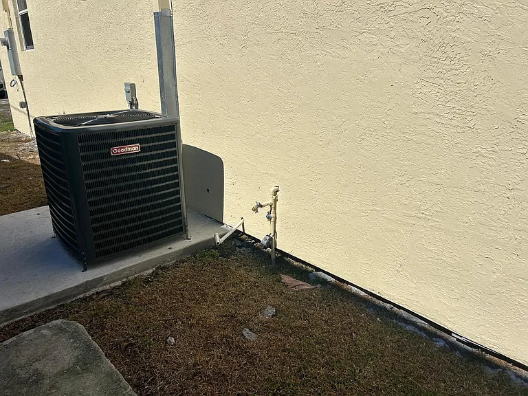371 Banyan Ave — Photo 18
