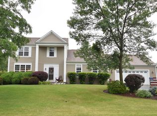 W147N10329 Heritage Hills Pkwy, Germantown, WI 53022