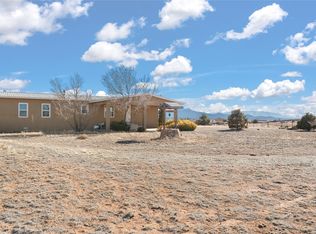 16 Yucca Way, Santa Fe, NM 87508