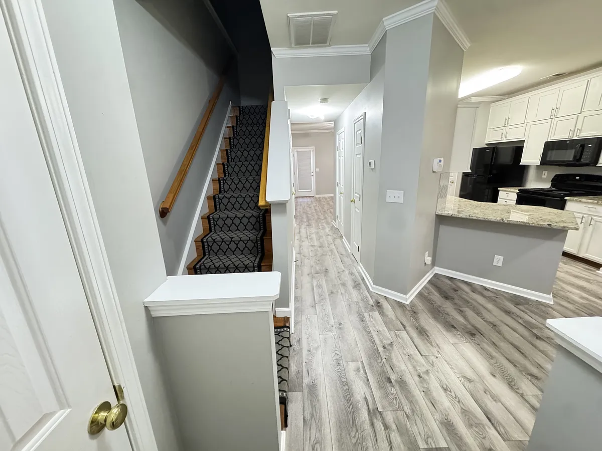 Building Photo - 226 Spring Crossing Cir #1