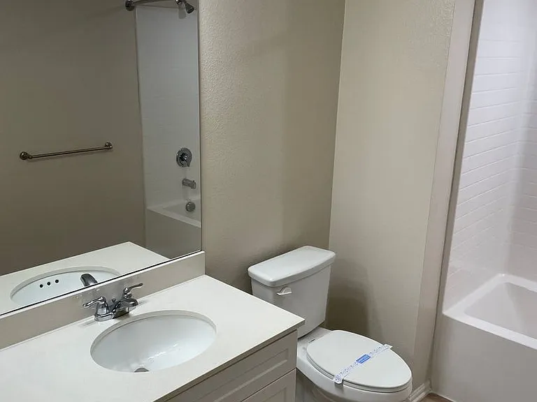 288 Center St. — Photo 12