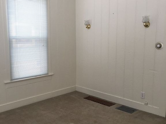 2nd image of 815 N 31st St #1