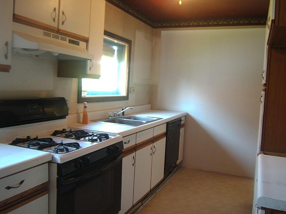 4th image of 1217 E Carlisle Ave