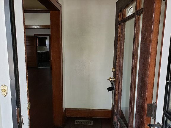 5th image of 1640 10th Ave