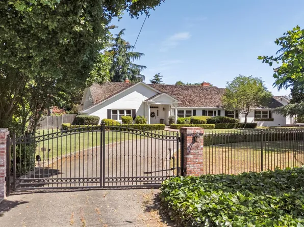 3515 Country Club Blvd, Stockton, CA 95204