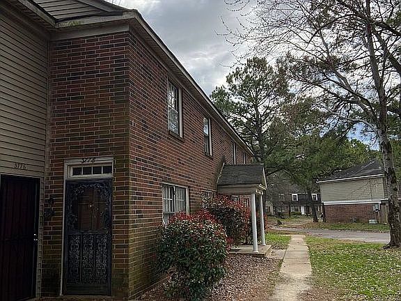3rd image of 3778 Cambridge Station Dr