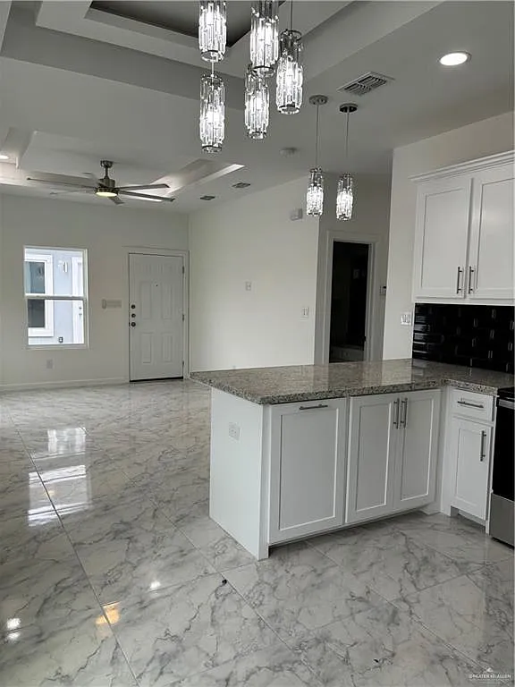 2 bed, 2.0 bath, 990 sqft, $1,099 — Photo 2