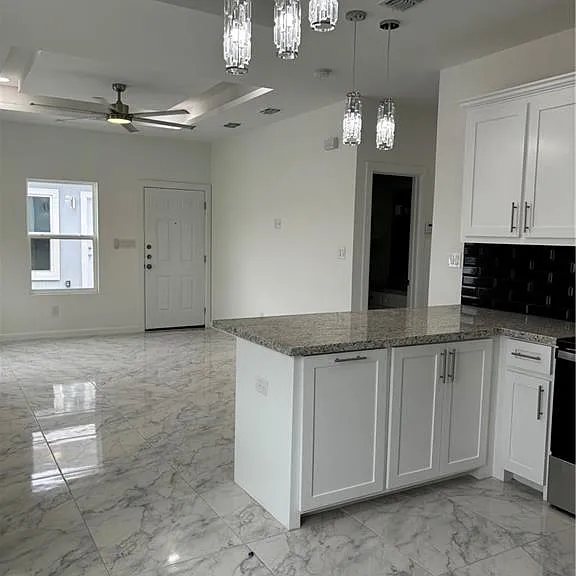 1012 N Clarence Ave #3 — Photo 2