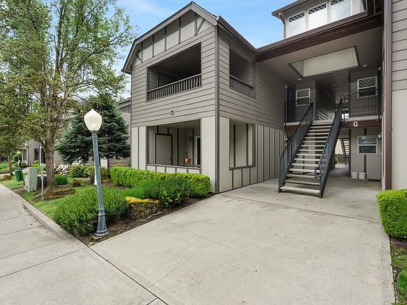 3rd image of 14019 NE 20th Ave APT 57G