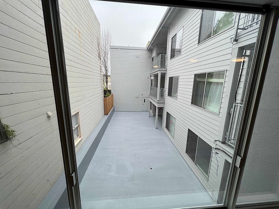 1st image of 1730 Jackson St #524DADB90