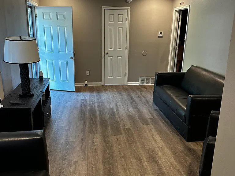 3581 England St — Photo 8